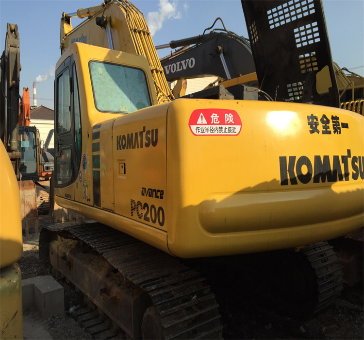 Лучшая цена KOMATSU PC200-6 20 тонн секундной стрелки экскаватор импортируется из Японии