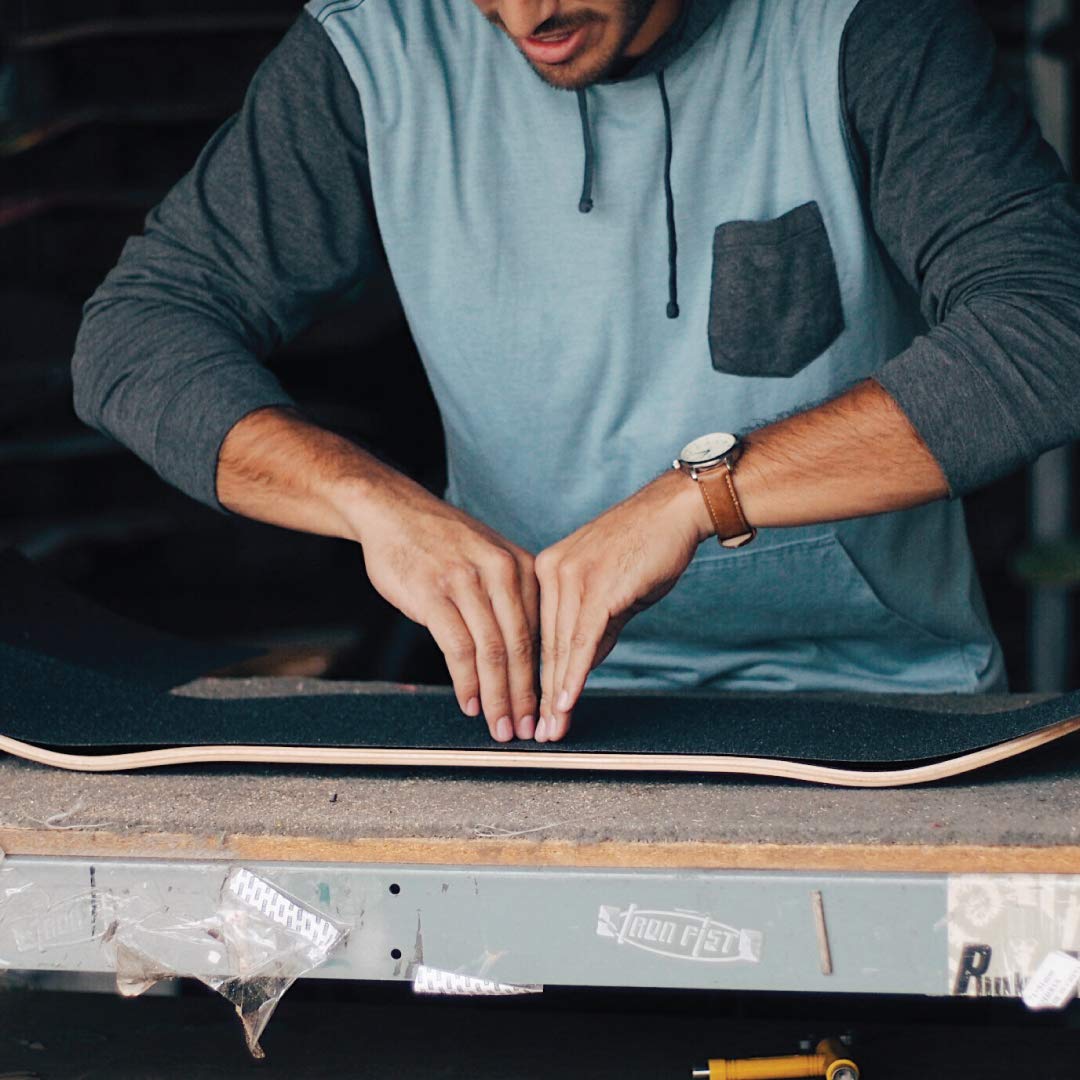 Sandpaper Perforated PVC Film Skateboard Anti Slip Tape Waterproof 9 x 33 Or Customized Size Safety Warning Grip Tape Roll