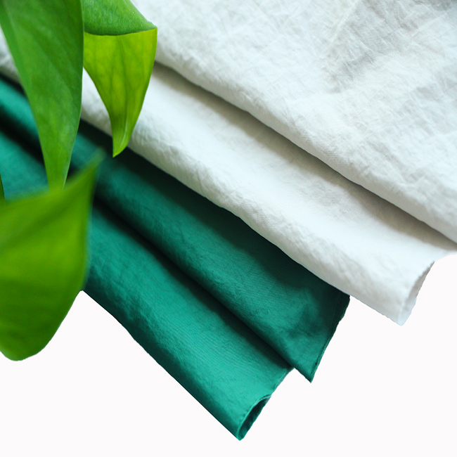 tear resistance thin breathable 66gsm 85gsm pleated taslon waterproof 40D 70D 100% nylon fabric for cloth