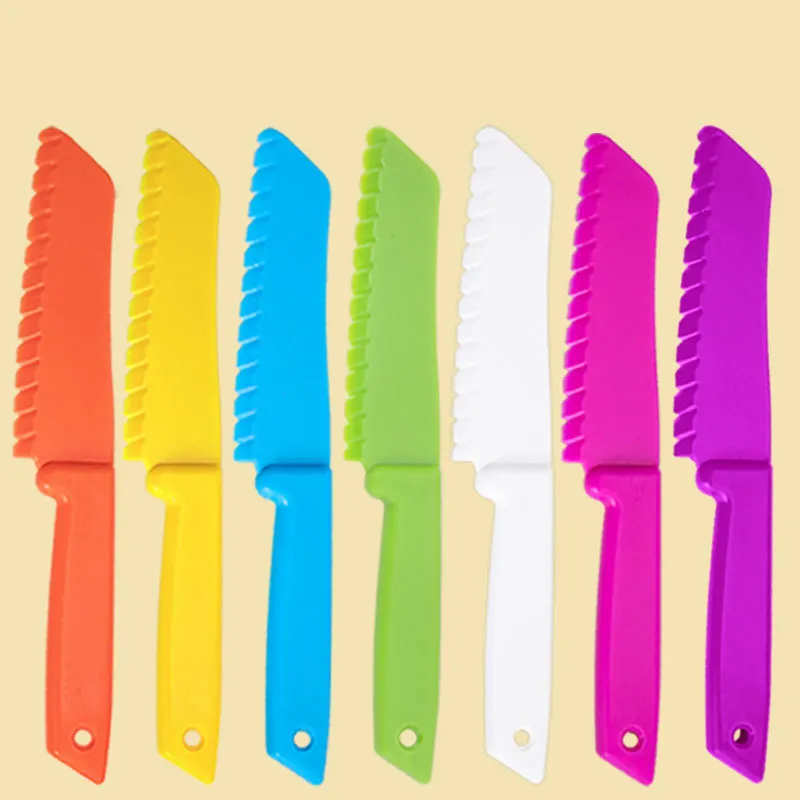 Amazon Hot Sale 3 Styles Cute Safety Kids Knife Children Cooking Bread Lettuce Cake Plastic Chef Knife For Children
