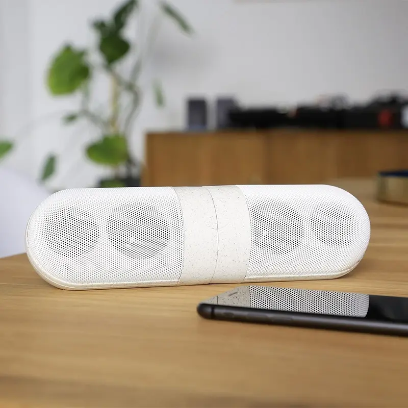 Eco Friendly Blue tooth Speaker Twin Magnetic Connected BT speaker Capsue Shaped single sound bar