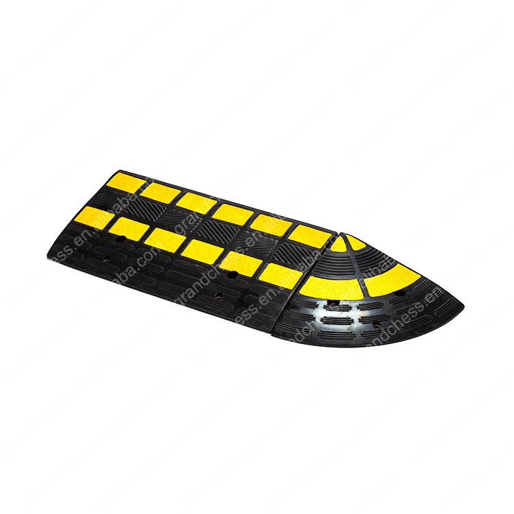 Heavy Duty Rubber Step Rump Kerb Ramp