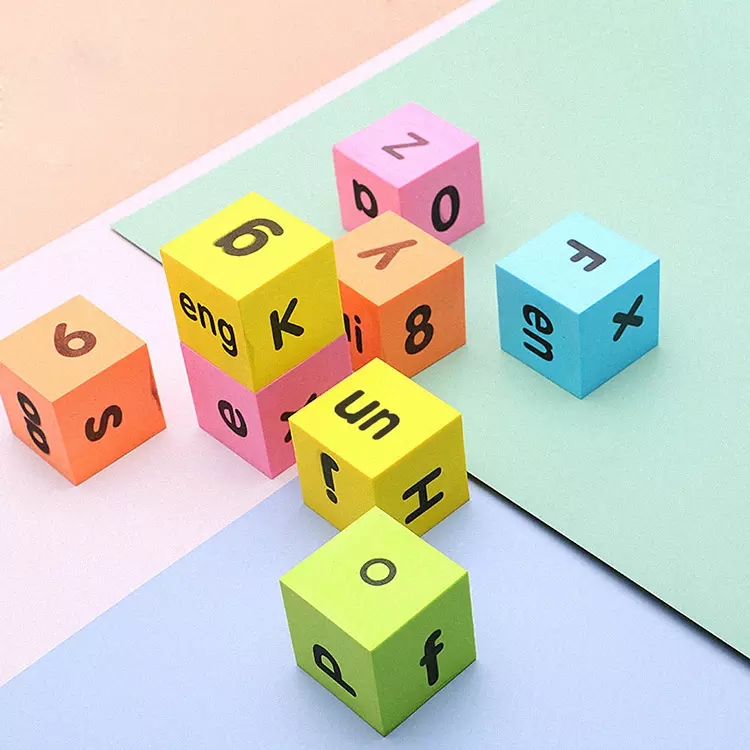 Custom 1/1.5/2 Cm Unfinished Colored Pine Wooden Cubes Small Wood Square Blocks For Crafts DIY Kids Building Block Games