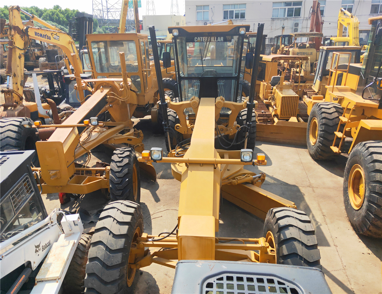 Б/у автогрейдер caterpillar 140h 140k, б/у, оригинальный cat 140m 14m 12h 120h 12g 14g 14h 16g, низкая цена