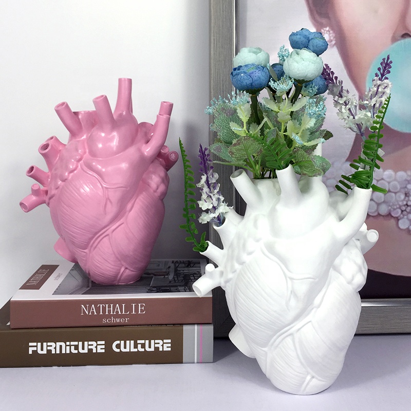 Heart Shape Flower Vase Dried Flowers Containers Flower Pot Art Vases Resin Body Sculpture Desktop Plant Pot Home Decor Ornament