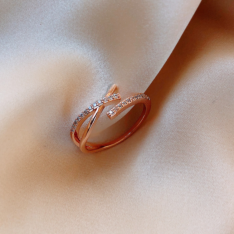 2021 new classic small round rings Japanese luxury jewelry European and American women sexy index finger student opening ring
