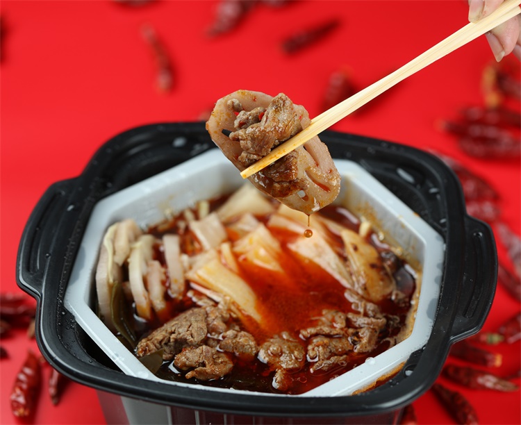 Hot sale spicy hotpot beef flavor instant hotpot instant food self heating food