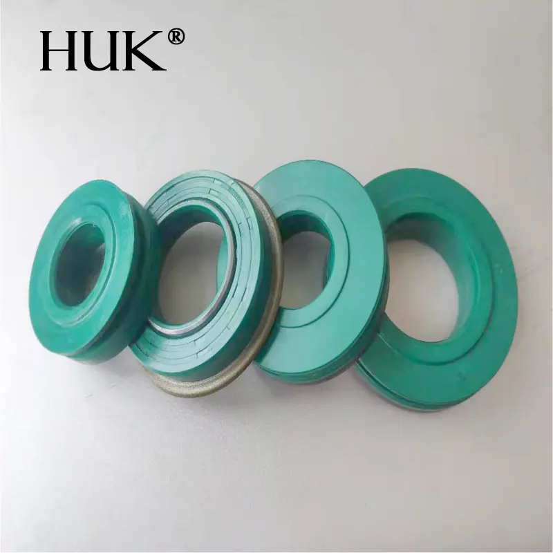 Kubota L3408 Tractor Parts Rubber NBR Iron Spring Rubber Seal In Stock Green Colour