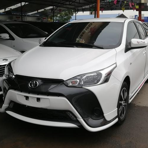 Б/у машинки YARIS по заводской цене от производителя б/у машинки YARIS для продажи