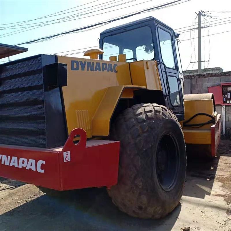 Б/у уплотнитель Dynapac CA602, дорожный каток, готовый к использованию