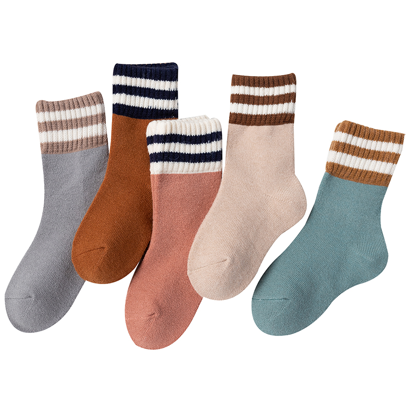 New Arrival Autumn and Winter Warm Children Socks Kids Sports Floor Anti-slip Socks