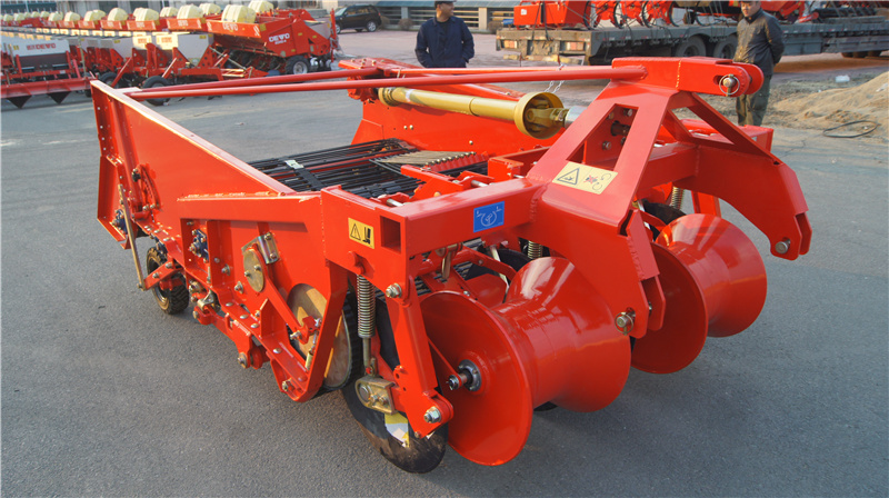 4UMX-180 new design top quality tractor PTO use two rows Potato combine harvester digger beet harvester