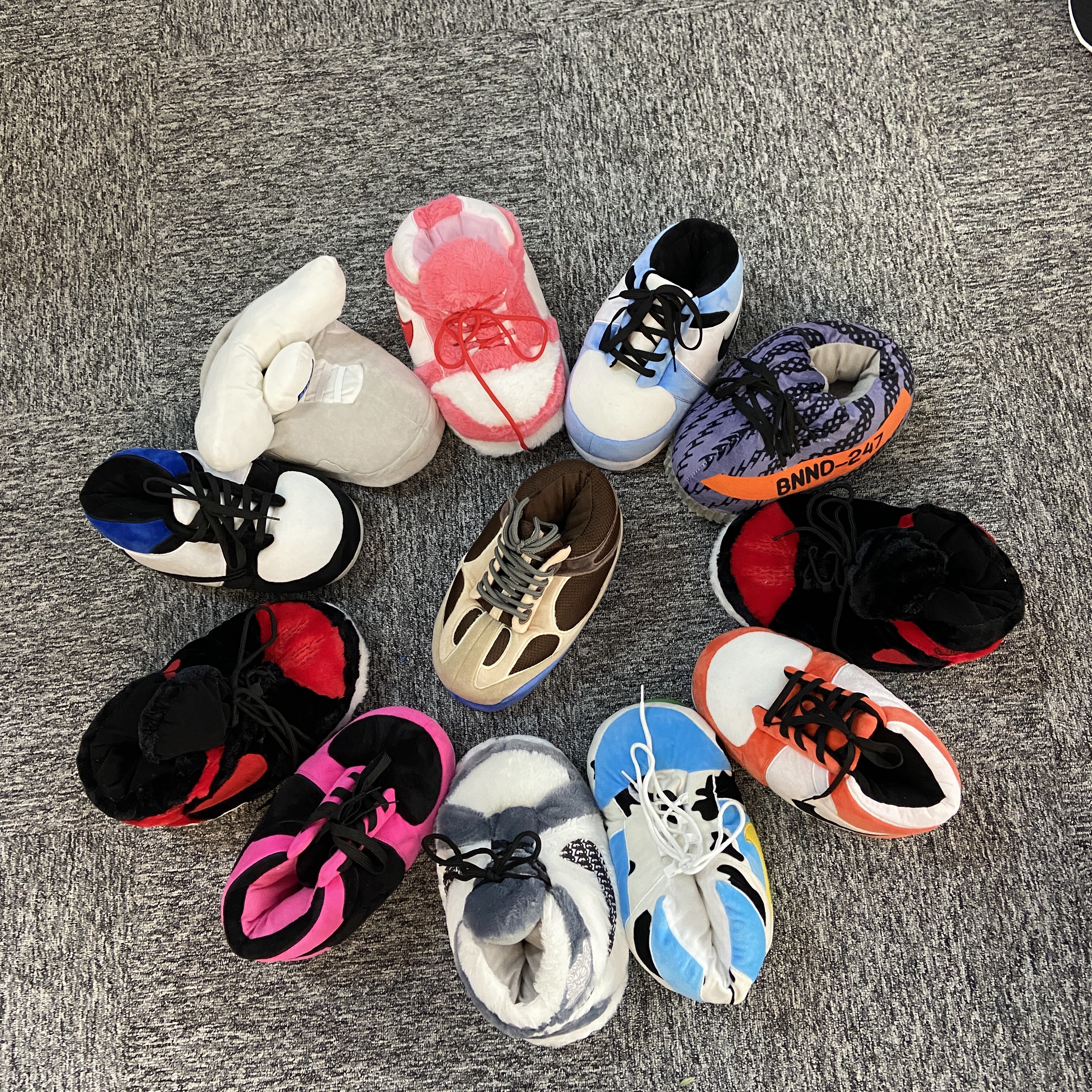 Тапочки yeezy детские, плюшевые тапки, один размер, для девочек