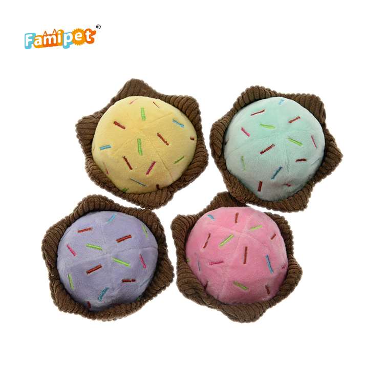 2021 New Design Cupcake Interactive Plush Dog Chew Pet Toy