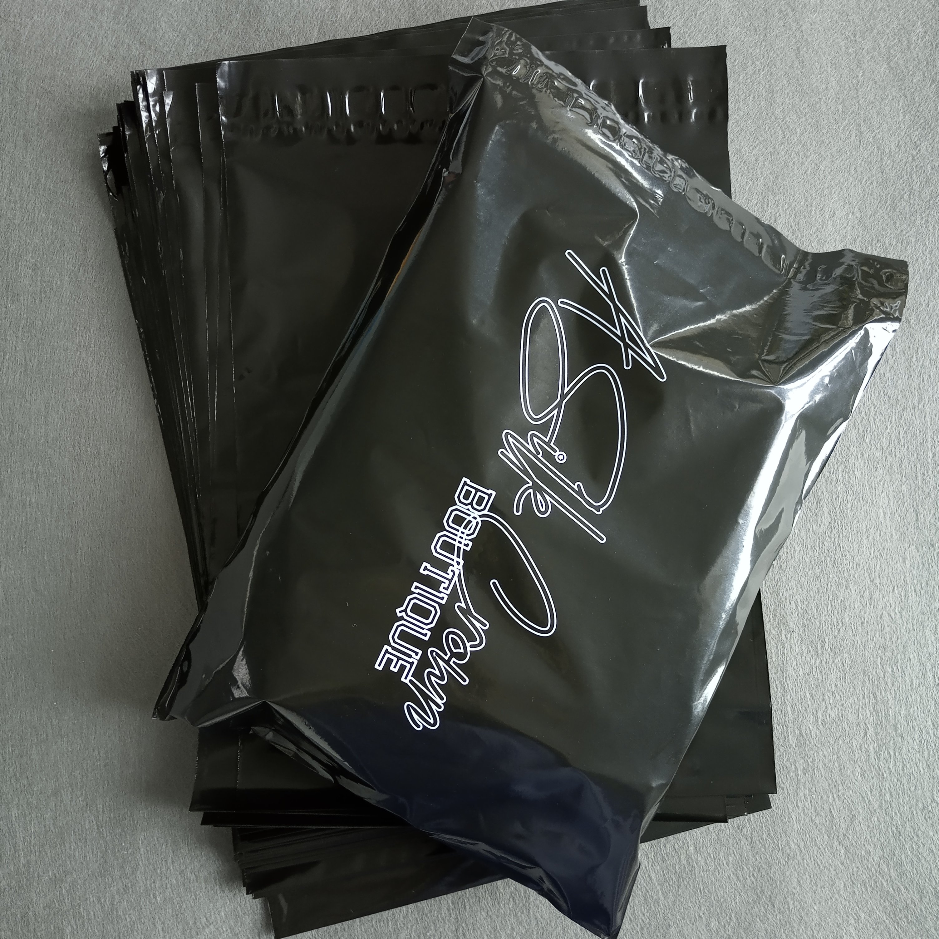 Eco-Friendly Biodegradable Material Custom Design Printed Black Poly Postage Mailers Express Bags