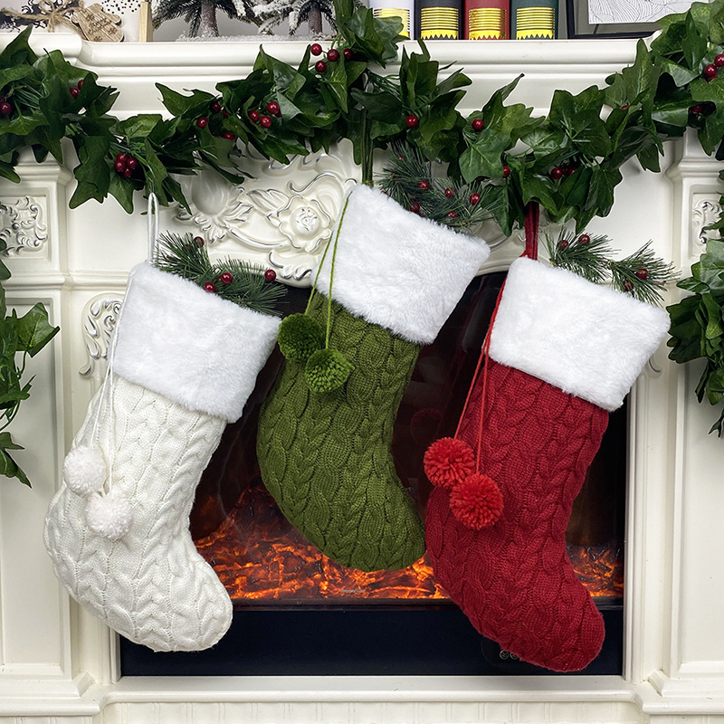 Winter Comfortable White/Green/Red Colors Wool Short Plush Hanging Socks Bag Gifts Hand Knit Christmas Stocking