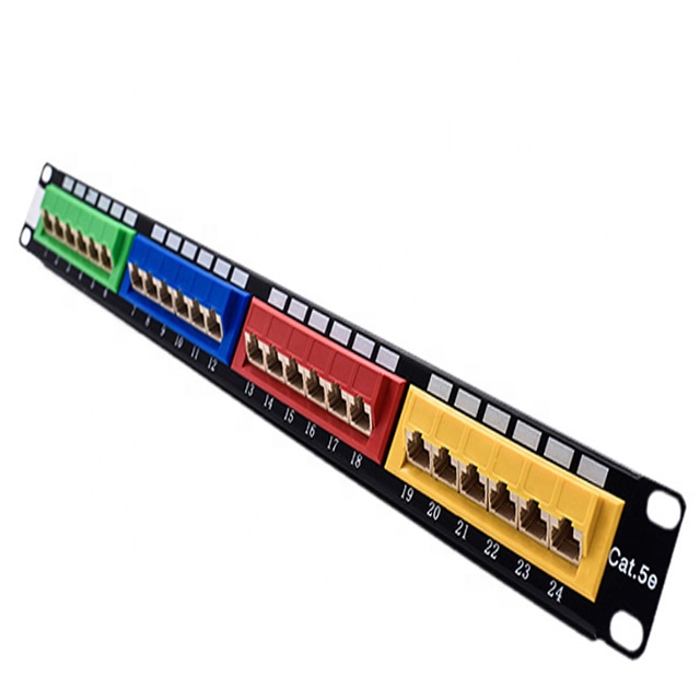 1U 24 порта Красочные 60 градусов скошенная загруженная unshield utp cat5e rj45 патч-панель