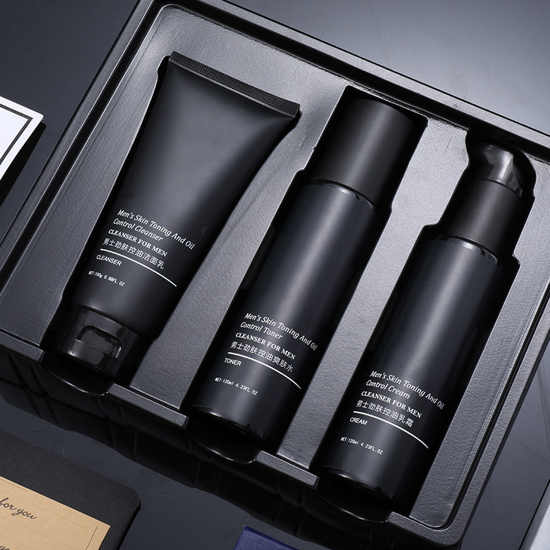 OEM men skin care set Oil Control Moisturizing Whitening men's skin care products 3 Piece Skin Care Set
