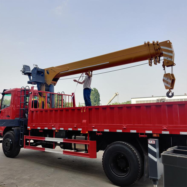 10 Ton China Hydraulic Mobile Truck Mounted Crane