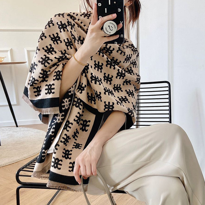 2021 Winter Latest Design Style Women letter Jacquard Scarf Pashmina Cashmere Warm Thick Shawls Scarfs