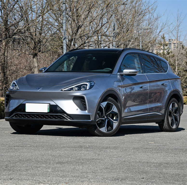 Китайские электромобили 4X4 с системой шин и английской ОС HUAWEI