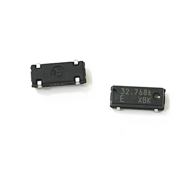 Новый и оригинальный Кристалл Q13MC3062000600 32,768 кГц 6 ПФ