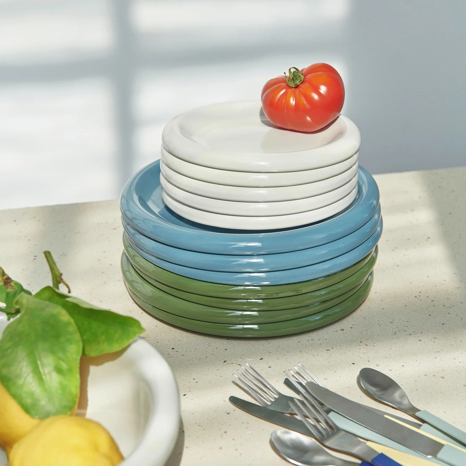 Supermarket tableware color glaze microwave oven dishwasher fit serving plates ceramic custom restaurant supply dinner plates