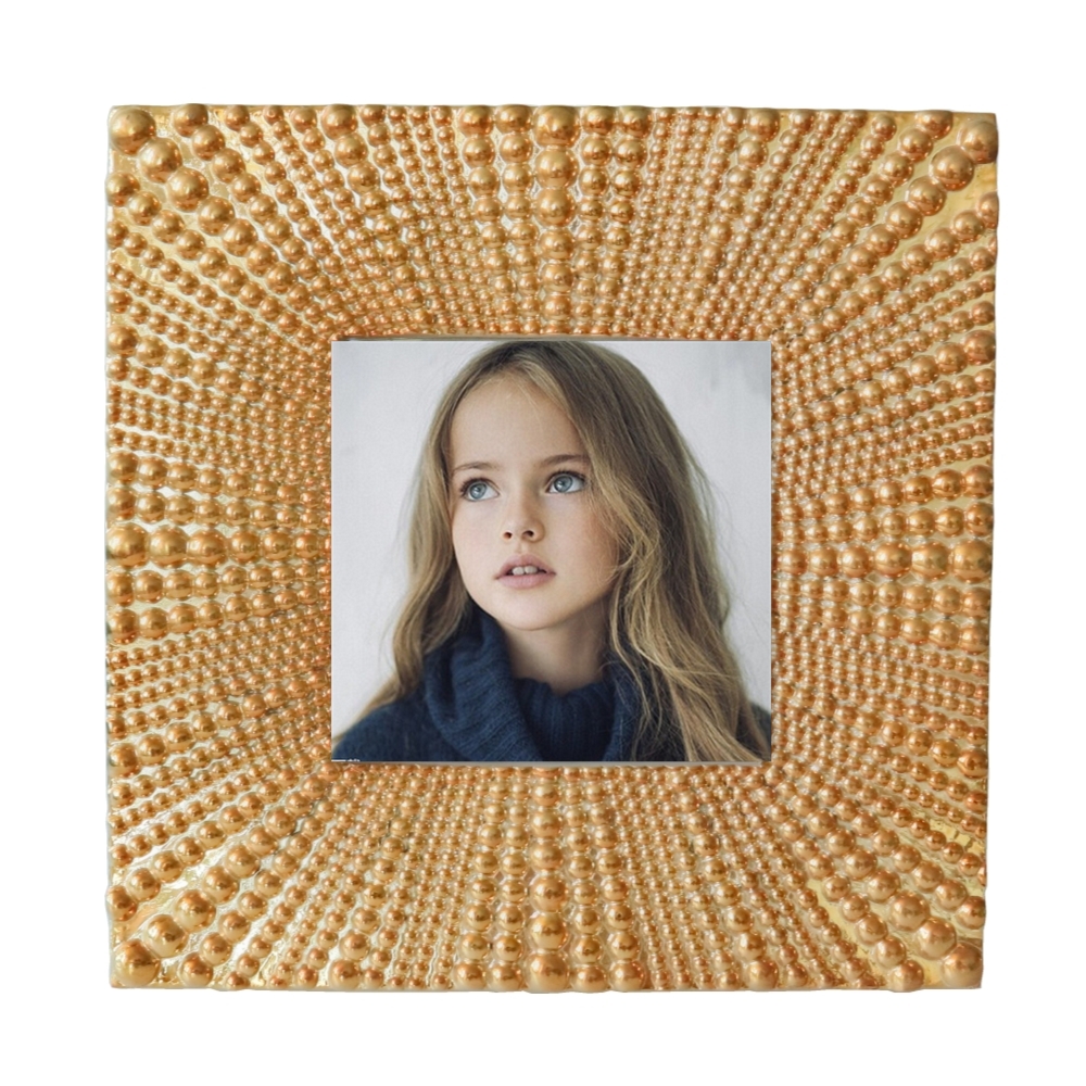 6*6 inch Classic Gold Dots Shape Resin Wall Picture Frame Decoration Polyresin Dots Effect Tabletop Photo Frame