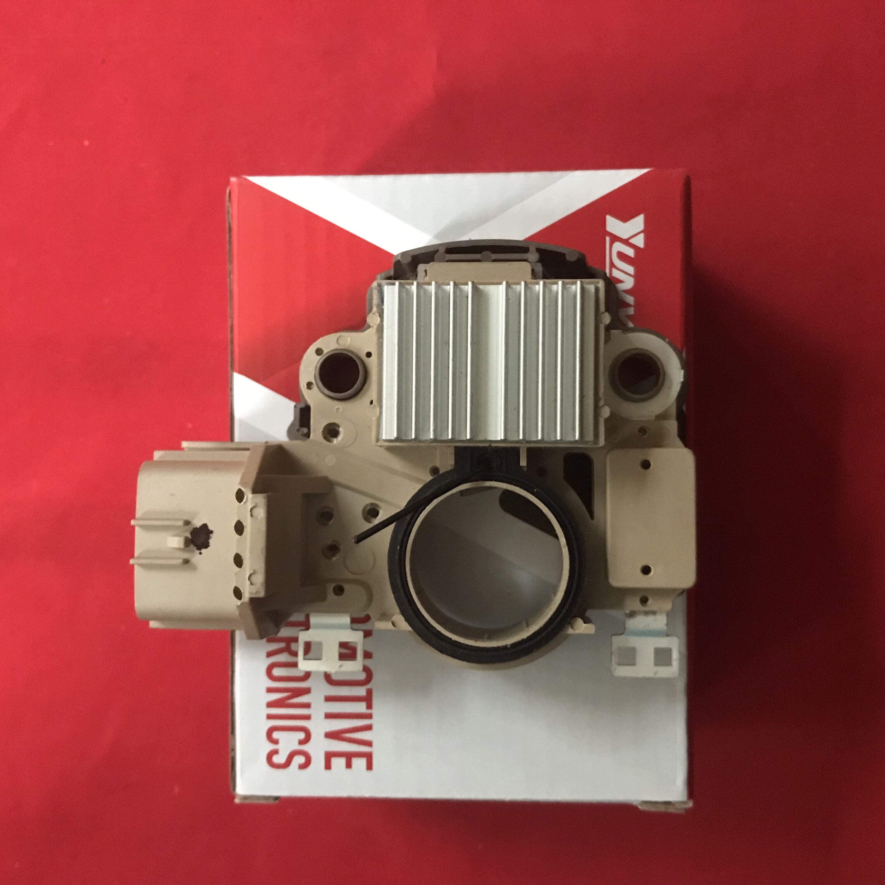 Alternator Regulator For Chrysler Mitsubishi MFVR02880 VR-H2009-70A A866X34172