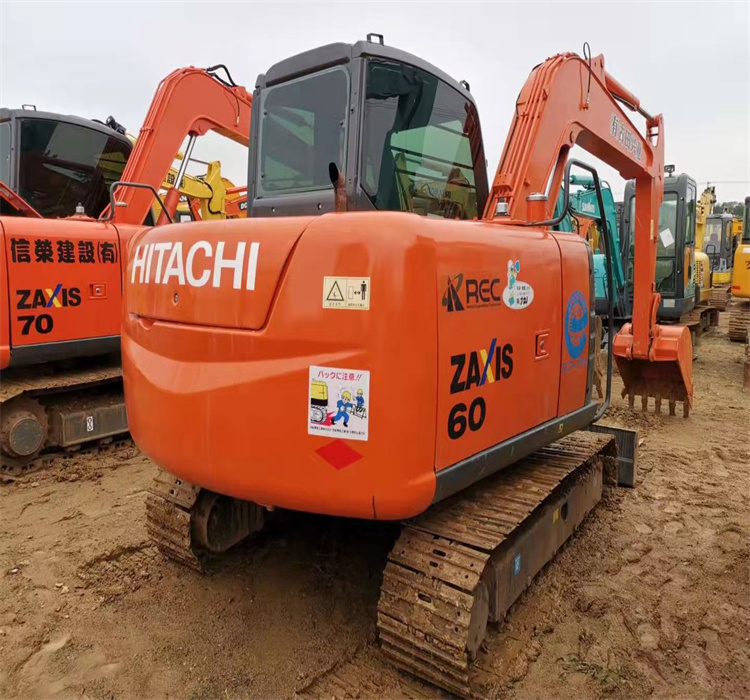 Экскаватор HITACHI ZX60, 6 тонн, сделано в Японии