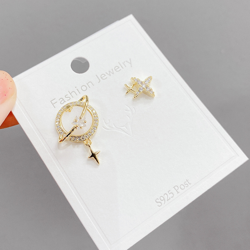 ED63498 Korean fashion trendy gold plated zircon women jewelry star planet asymmetric stud earring
