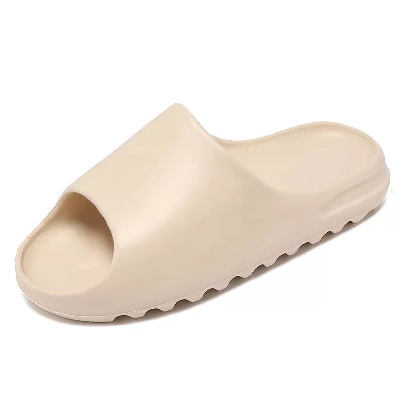 Solid men slipper