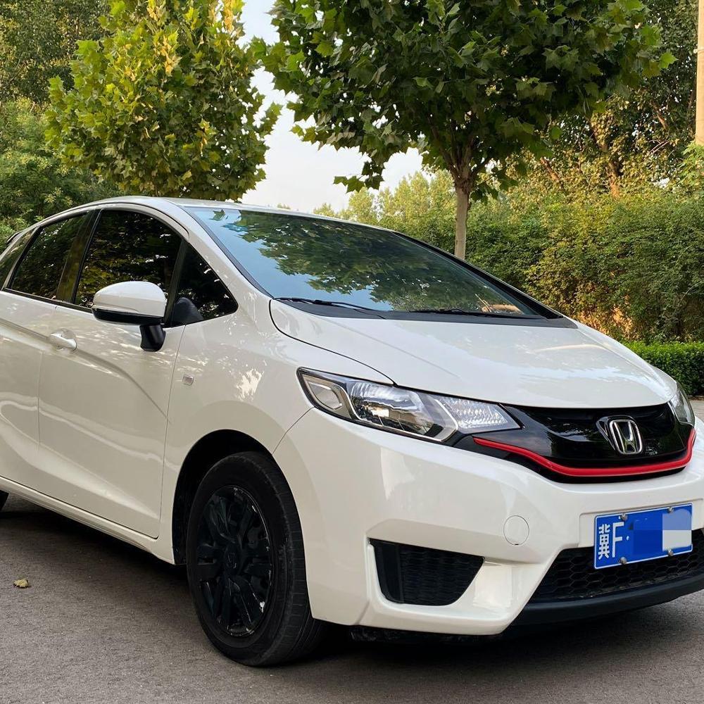 Подержанные автомобили HONDA FIT 1,5 л, двигатель автоматической коробки передач по очень низкой цене