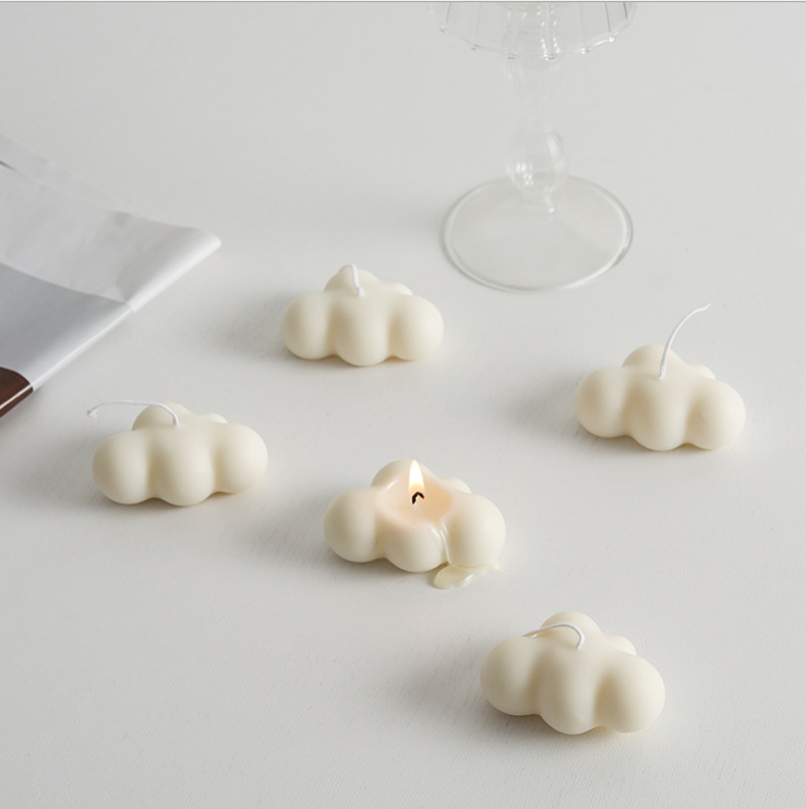 2021 New designed lovely gift craft soy wax mini cloud candle for home decoration scented candle