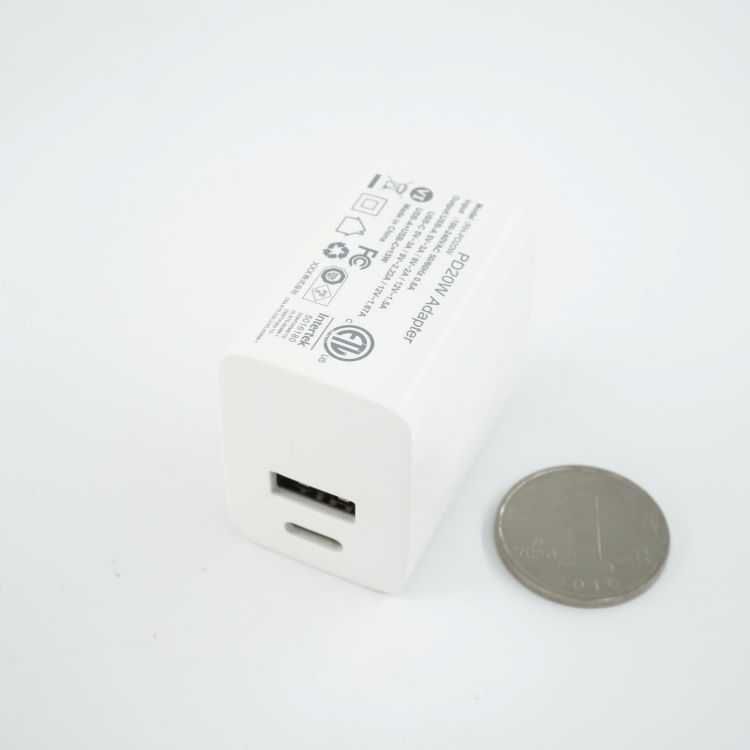Сетевое зарядное устройство usb типа C 20 Вт 1A1C PD