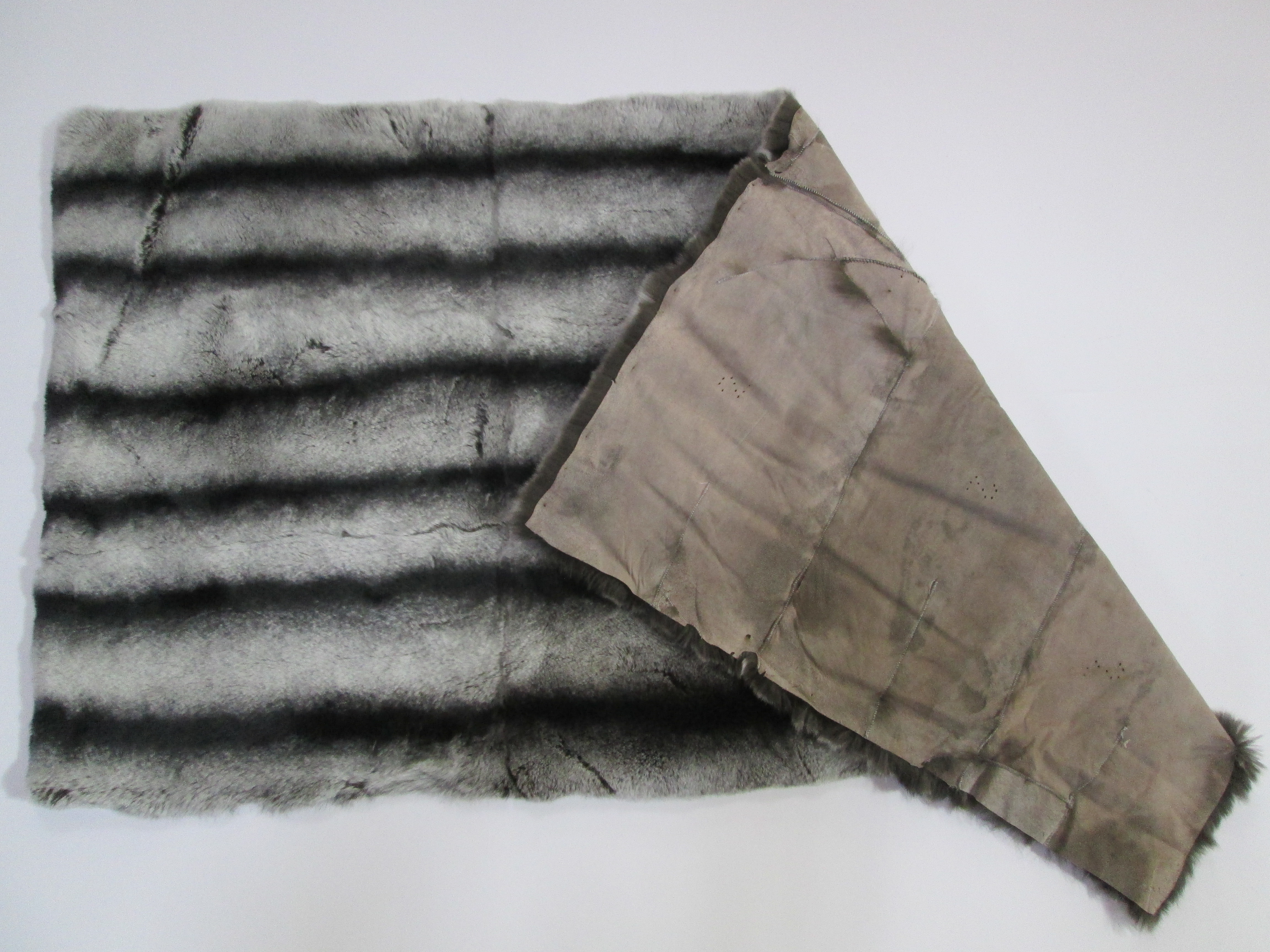 Genuine Chinese rex rabbit fur plate dyed chinchilla color fur throw rug