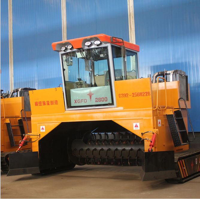 Self-propelled Compost Window Turner Machine Composting Machine