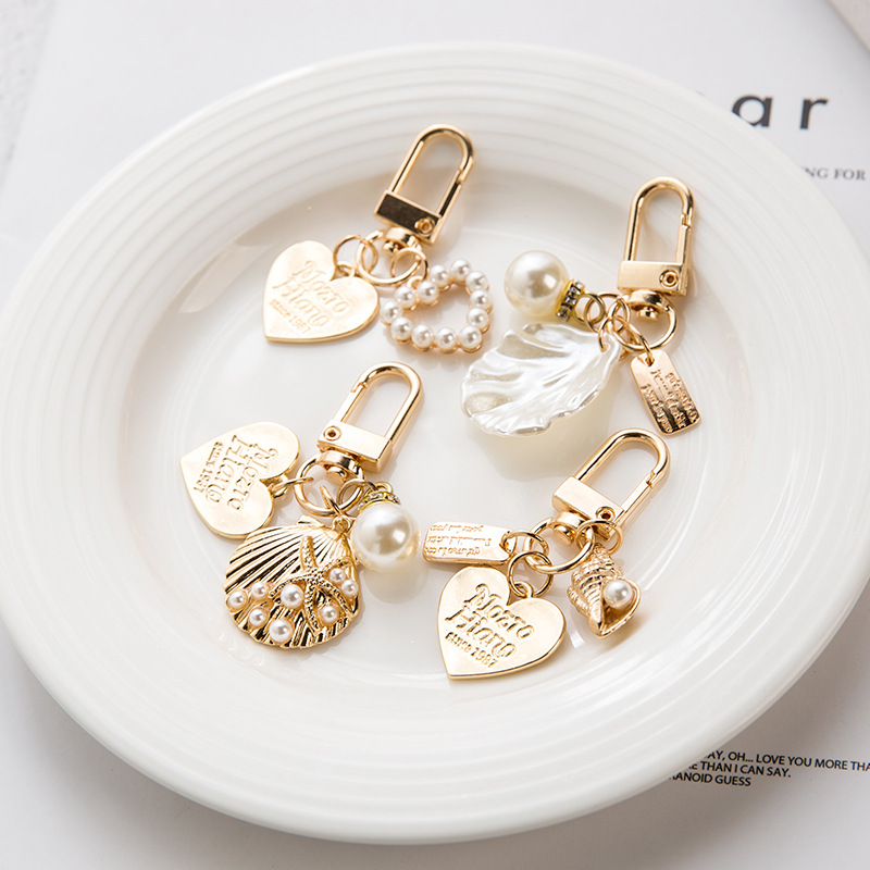 Lilangda Pearl Keychain with Metal Letter Heart Tags Women Girls Car Bag Charms Cute Gold Color Key Rings Jewelry Accessories
