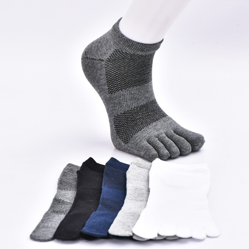 Can Custom OEM Design And Color Yoga Comfortable Magnetic Toe Grey Custom Five Finger Socks