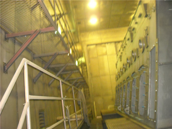 Industrial sandblasting room equipment blasting booth