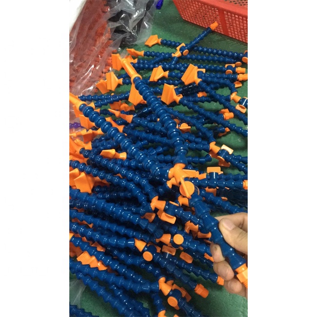 Высококачественный гибкий шланг охлаждающей жидкости POM 1/4 ''3/8'' 1/2 ''3/4'' регулируемый шланг охлаждающей жидкости круглый сопло плоское сопло