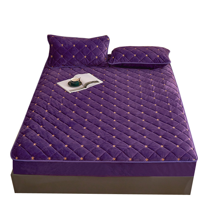 Luxury Embroidery Quilted Mattress Cover Thicken Soft Velvet Quilted Mattress Protector Cover Customized Size Fitted Sheet