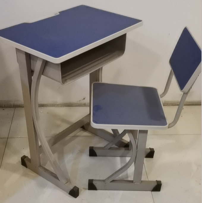 Wholesale Good Quality Classroom Furniture Study Desk and Chair for Students
