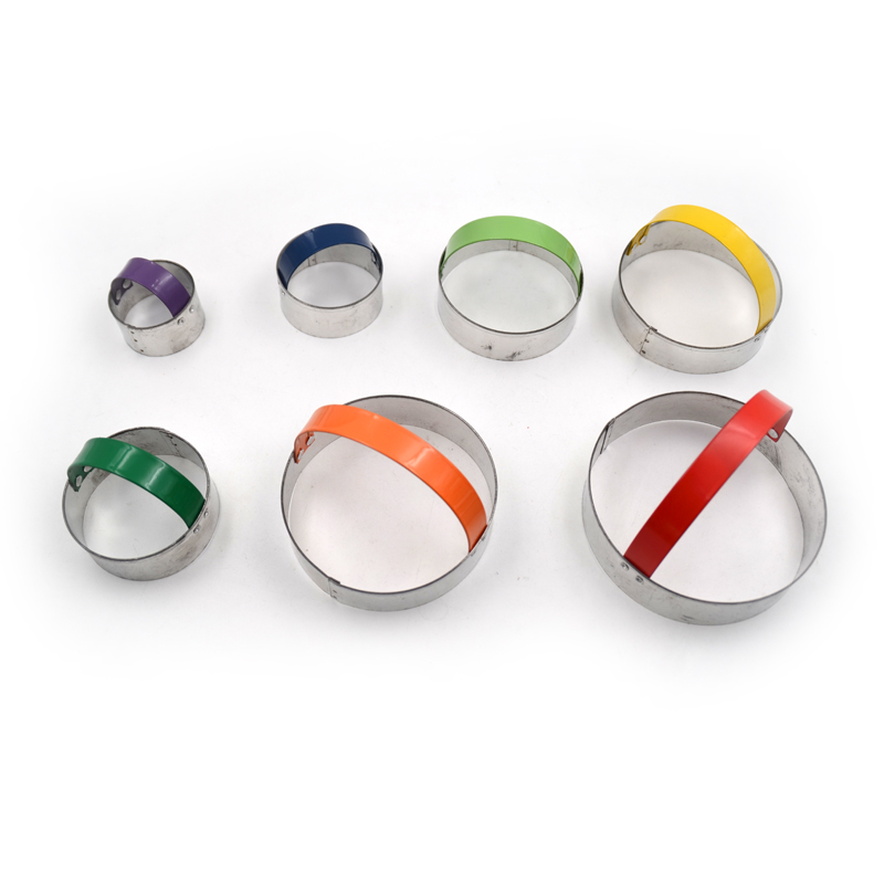 Handle colorful round cute delicate stainless steel cookie cake kitchen baking mold
