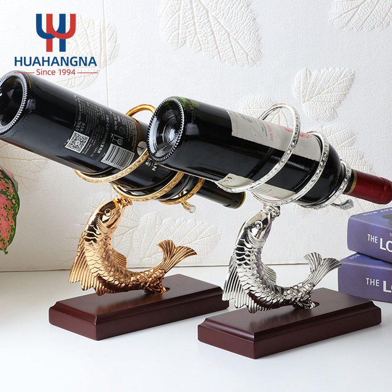 Luxury Creative Design Gold Silver Fish Wine Accessories Animal Decorative Table Top Wine Bottle Holder for Wine Bar Kitchen