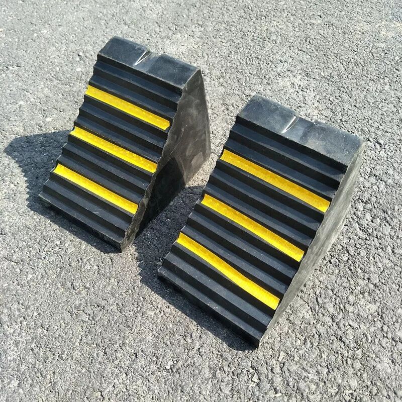 Factory Price High Quality And Durable Automobile Non-Return Rubber Wheel Block