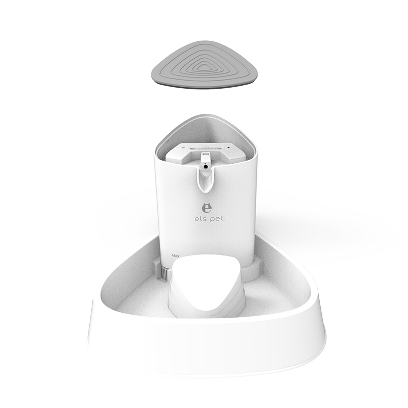 Hot selling convenient and safe pet automatic drinking fountain with lamp beads