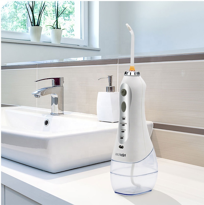 2021 New desgin most powerful water flosser with 3Modes Tips Portable Oral irrigator cordless teeth cleaner water flosser 300
