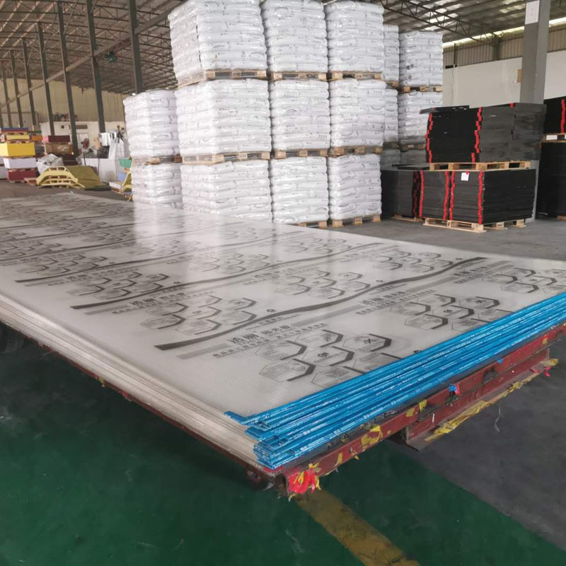 Поликарбонатный Лист lexan 4x8