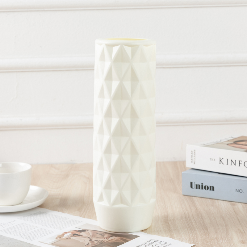 Nordic Durable Diamond-shaped Vase Modern Creative Flower Arrangement Decorative Plastic Vase